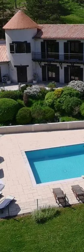 Appartements Vallée Verte，位于Razac-sur-lʼIsle的酒店