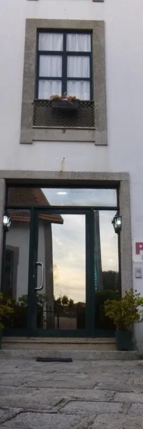 Residencialusobrasileira，位于莱萨·达·帕尔梅拉的酒店