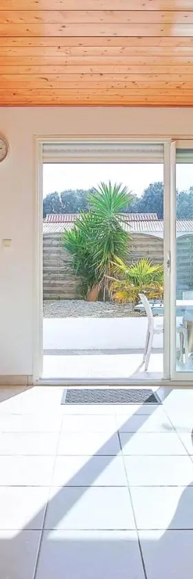 Outrem'Her Maison bord de mer à l'Epine，位于LʼÉpine的酒店