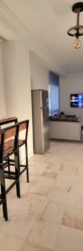 City View, Ennasr Spacious s2 Apartment，位于艾尔亚奈的酒店