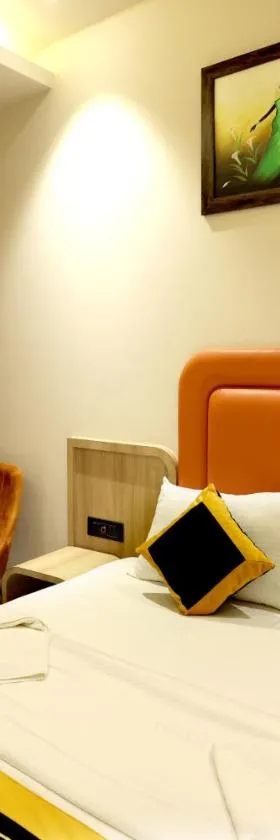 Hotel A R Paradise，位于Mire的酒店