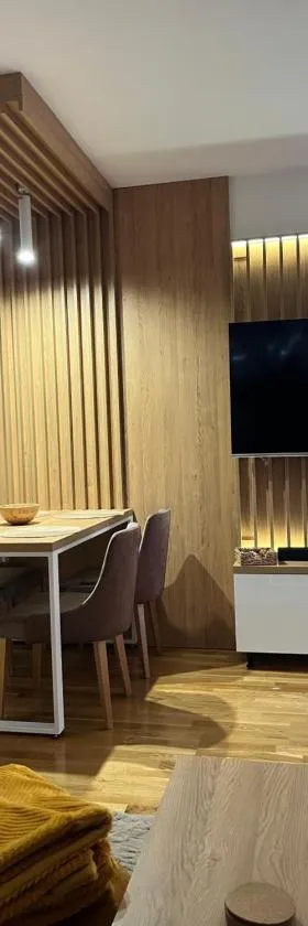 Dina lux Zlatibor，位于兹拉蒂博尔的酒店