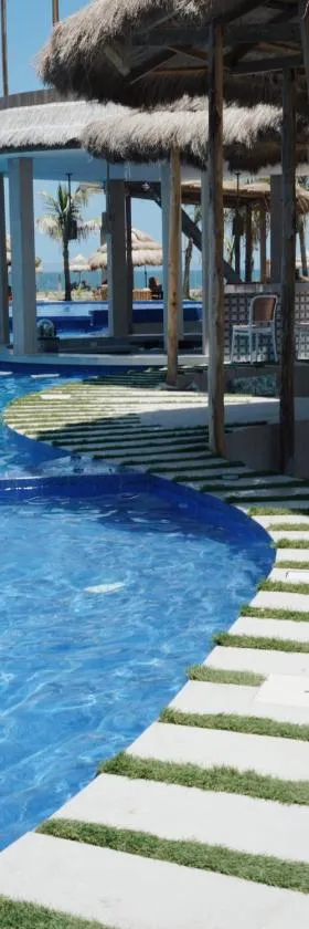 Hotel Presidente Beach Playas，位于普拉亚斯的酒店
