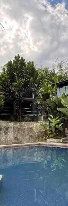 DR DUSUN (RESORT&CAMPSITE)，位于乌鲁冷岳的酒店