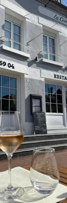 Le Comptoir du Paradis，位于La Ferté-Frênel的酒店