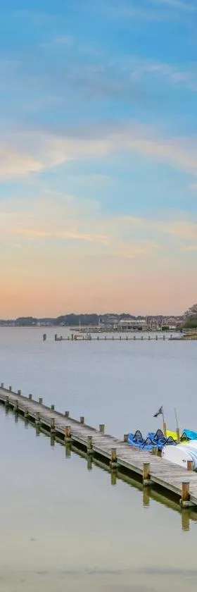 The Bay Resort，位于杜威海滩的酒店