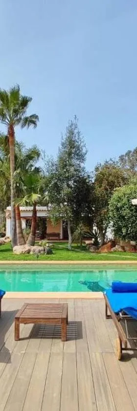 Casa Bet con piscina y jardín.，位于圣米克尔德巴兰的酒店