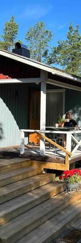 Bastukleven, stuga i Hamnsundets skärgårds idyll，位于Saltvik的酒店