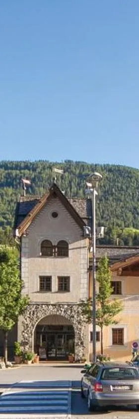 Alpenrast Tyrol，位于Mils bei Imst的酒店