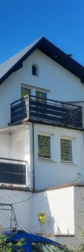 Noclegi u Ewusi 2，位于Januszowice的酒店