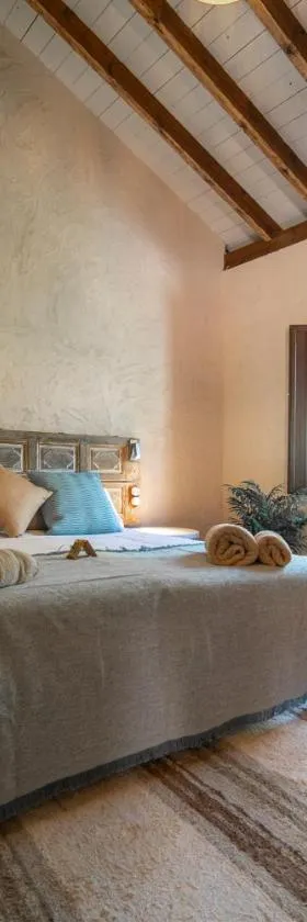 Eco Hotel Cueva del Gato，位于贝瑙汉的酒店