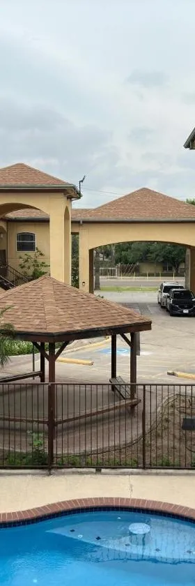 Texas Inn and Suites RGV，位于爱丁堡的酒店