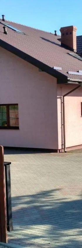 Pokoje Gościnne ADA，位于Jeleniewo的酒店