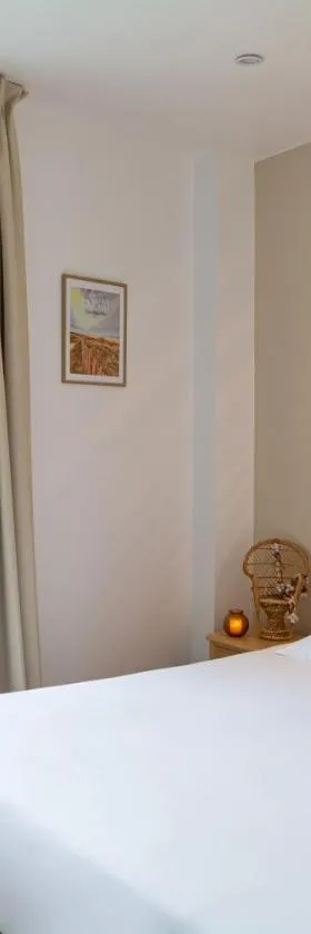 Hôtel De La Plage，位于库尔瑟勒·苏尔·梅尔的酒店