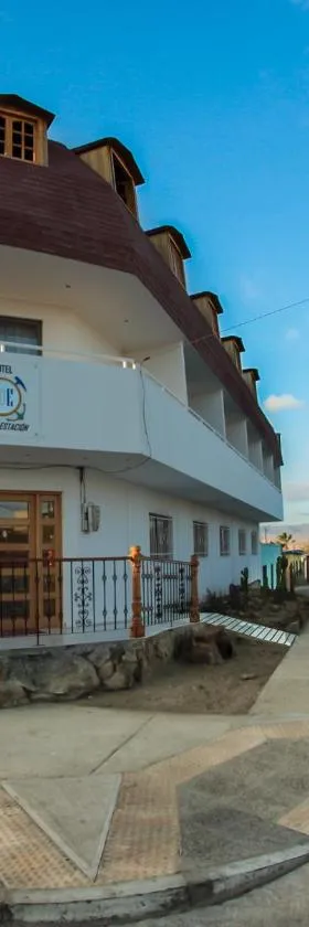 HOTEL QUINTA ESTACIÓN，位于卡尔德拉的酒店