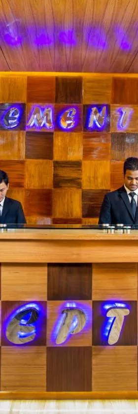 Memento Suites an Airport Hotel，位于达卡的酒店