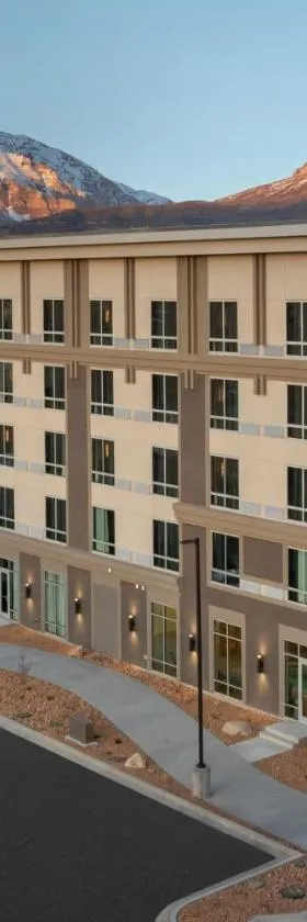 Courtyard by Marriott Orem University Place，位于奥勒姆的酒店