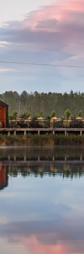HighTree Chalets，位于Peebles的酒店