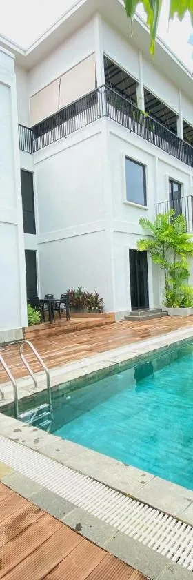 ONYX HOTEL & VILLA，位于Tanjunguban的酒店