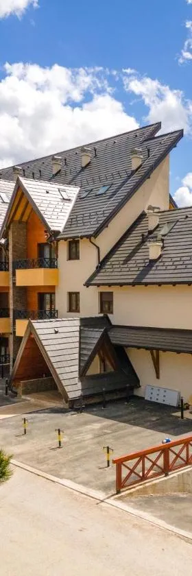 Tara Lux apartmani，位于卡鲁德杰尔斯科巴尔的酒店