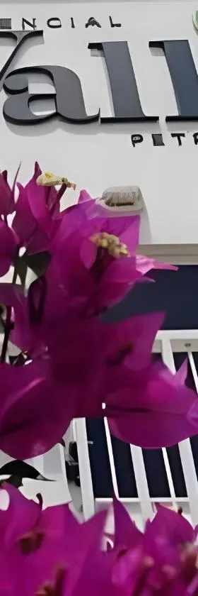 Casa condomínio fechado.，位于彼得罗利纳的酒店