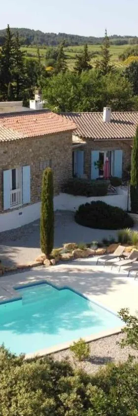 LA FONTAINE AU LOUP，位于Saint-Maurice-sur-Eygues的酒店