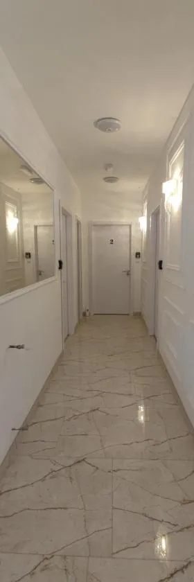 Apartmani Happy House，位于Surčin的酒店