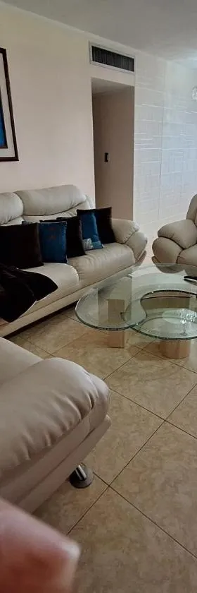 Apartamento full equipado en Lechería，位于El Morro de Barcelona的酒店