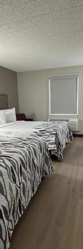 Red Roof Inn Richmond, VA - W Broad St，位于里士满的酒店
