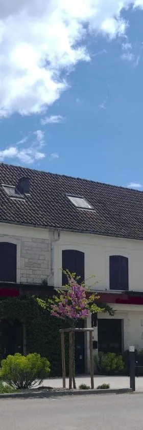 Auberge d'ici et d'ailleurs，位于Cressensac的酒店