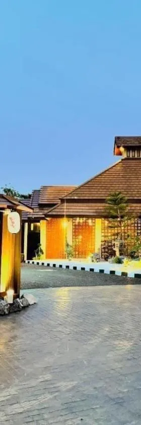 COZY SHIROI RESORT，位于Nang Rong的酒店