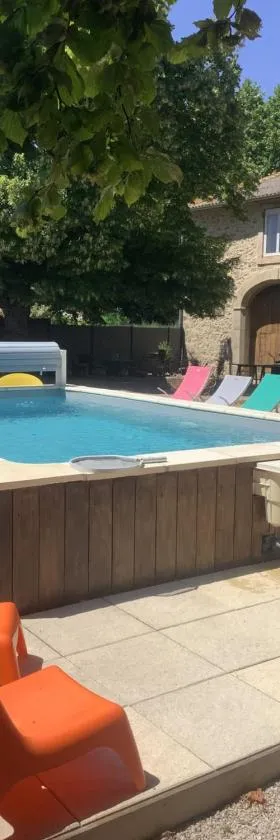 Chez Les Brocs B&B，位于Canet d'Aude的酒店