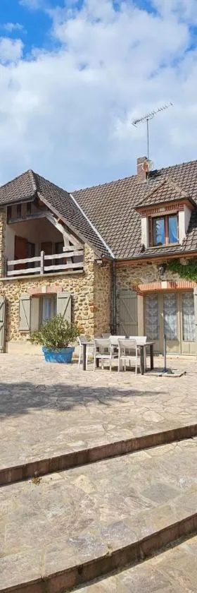 Chambres d'Hotes chez Renée，位于Le Charmel的酒店