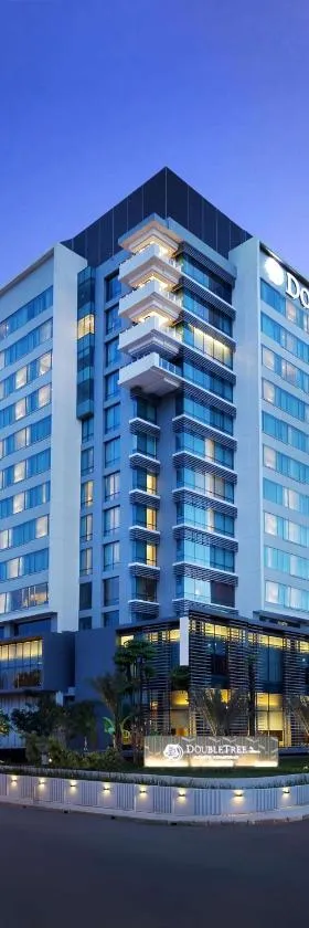DoubleTree by Hilton Jakarta Kemayoran，位于雅加达的酒店