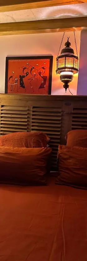 ORANGE STUDIO 24 24 Access，位于鸽林的酒店