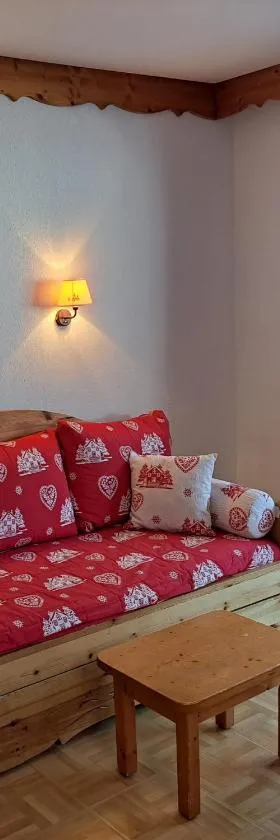 Appartement avec balcon - 2 personnes，位于皮伊圣万桑的酒店