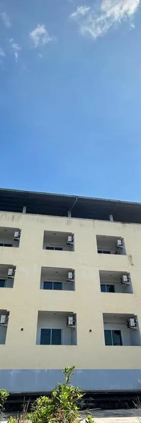 塔拉公寓，位于素叻的酒店