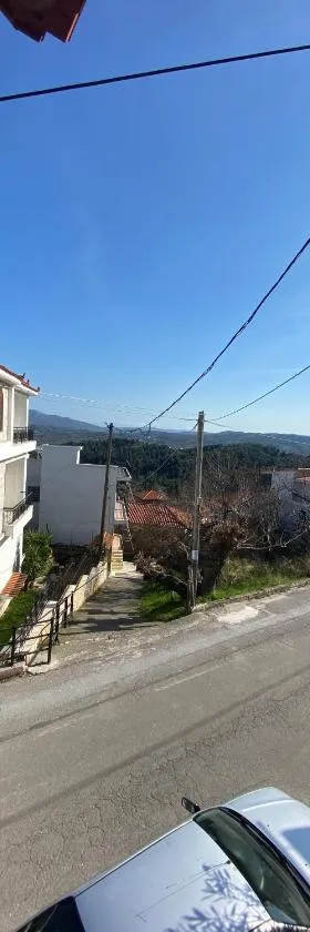 ΙΩΑΝΝΑ，位于Dhirrévmata的酒店