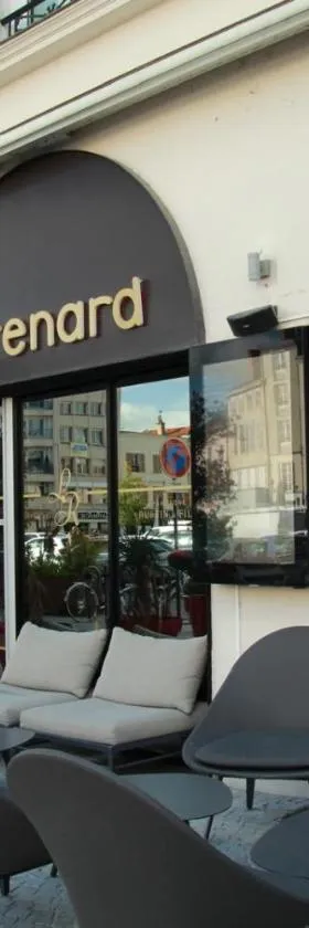 HOTEL & SPA Le Renard Centre，位于香槟沙隆的酒店