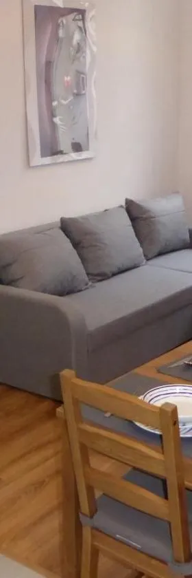 Apartament Love on 5 - Miłość na 5，位于莱格尼察的酒店