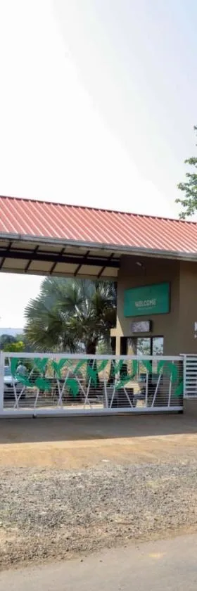 E&G Green Courts Resort at Koroli Hill Station，位于纳西克的酒店