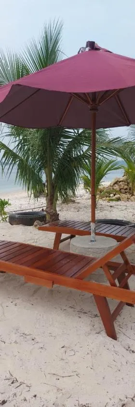 Jelita Beach Mentawai，位于Tuapejat的酒店
