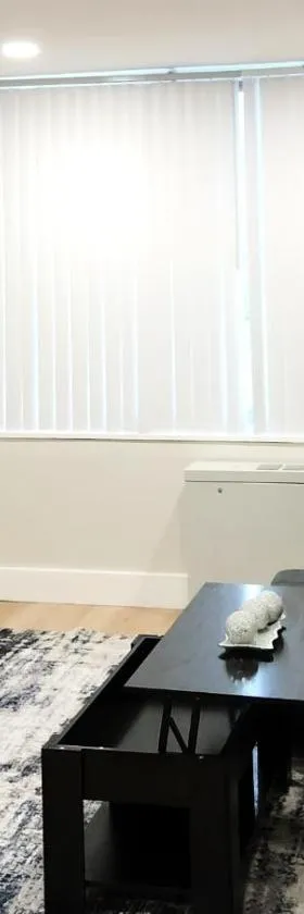 Cozy King Suite in the heart of Towson，位于陶森的酒店