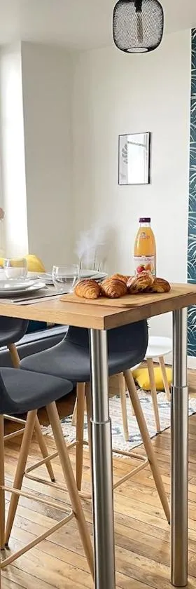 TEA&CHILL T2 La tête dans les nuages - Proche gare，位于欧奈索斯博伊斯的酒店