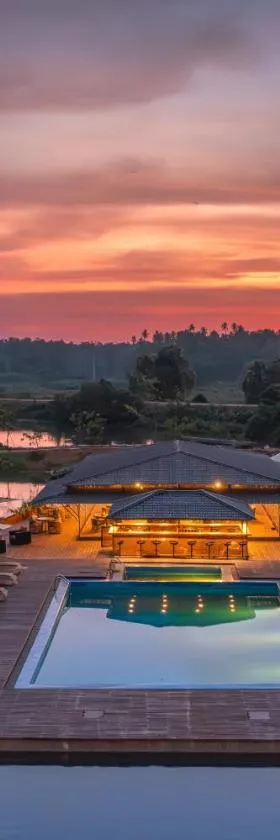 Bolagala Agro Floating Resort，位于尼甘布的酒店