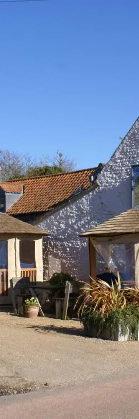 The Red Lion at Stiffkey，位于Stiffkey的酒店