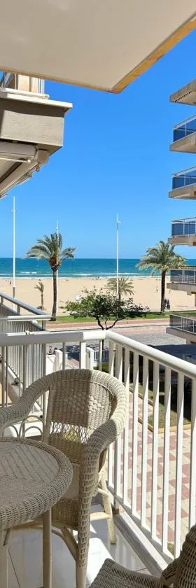 Apartamento Elizabeth Lux，位于甘迪亚海滩的酒店