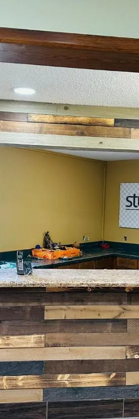 Studio 7 on Main，位于West Fargo的酒店