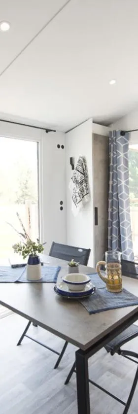 Bungalow Bord de mer，位于Gouville-sur-Mer的酒店
