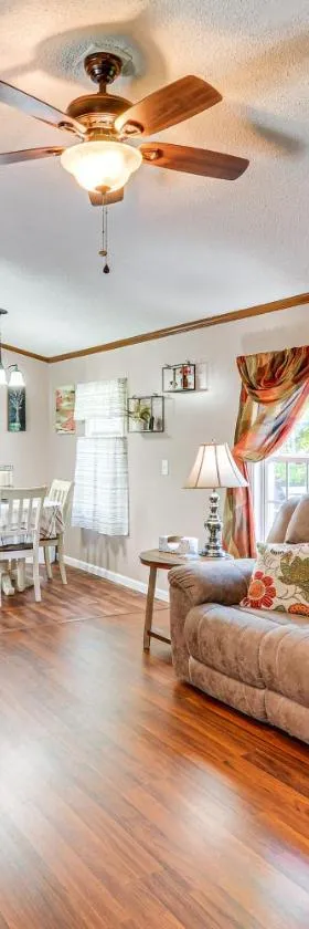Pet-Friendly Corbin Vacation Rental about 4 Mi to Town，位于科尔宾的酒店